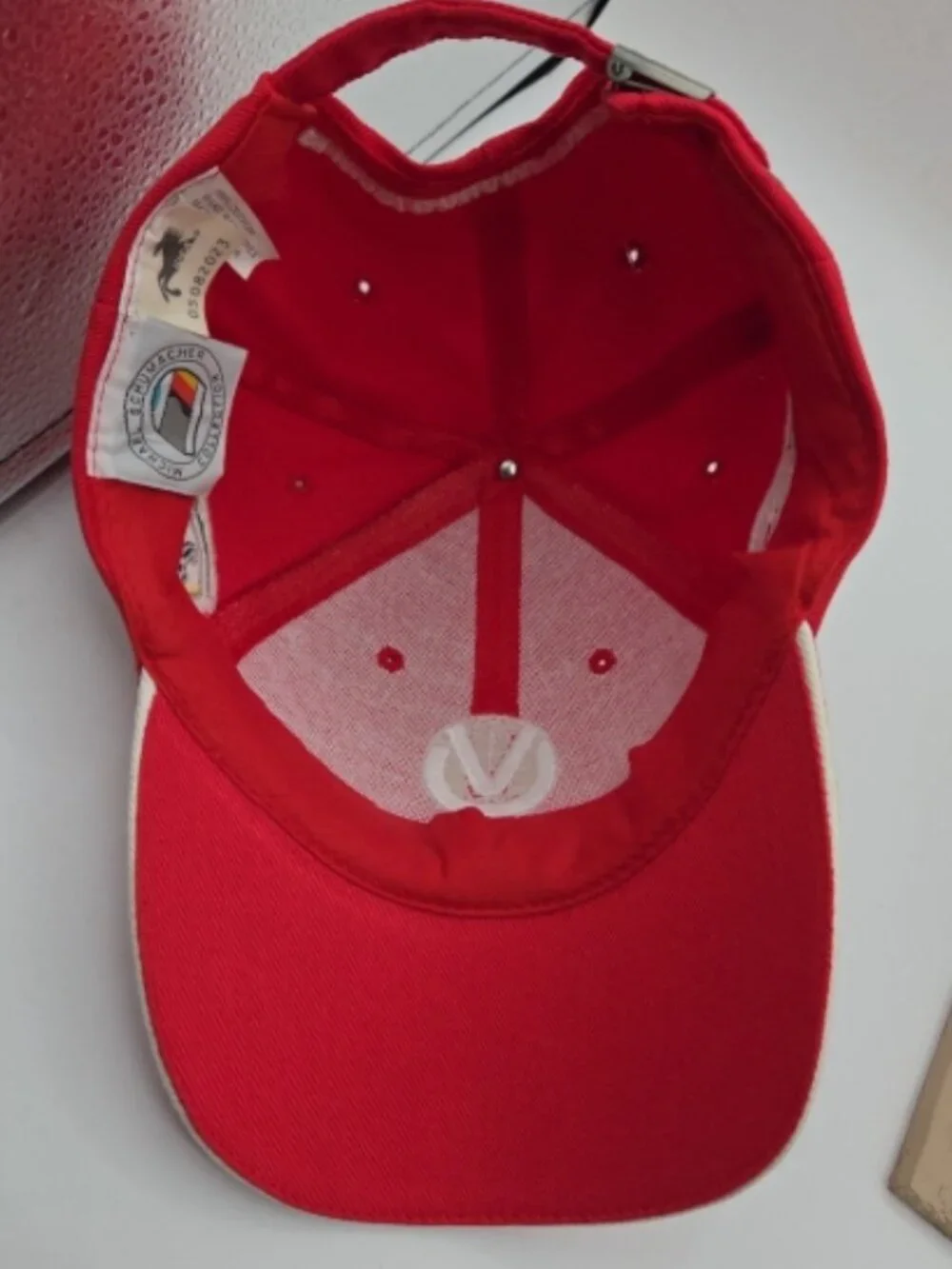Michael Schumacher F1 World Champion 2000 Cap NWT Red Laurel OS Hat - Picture 6 of 7